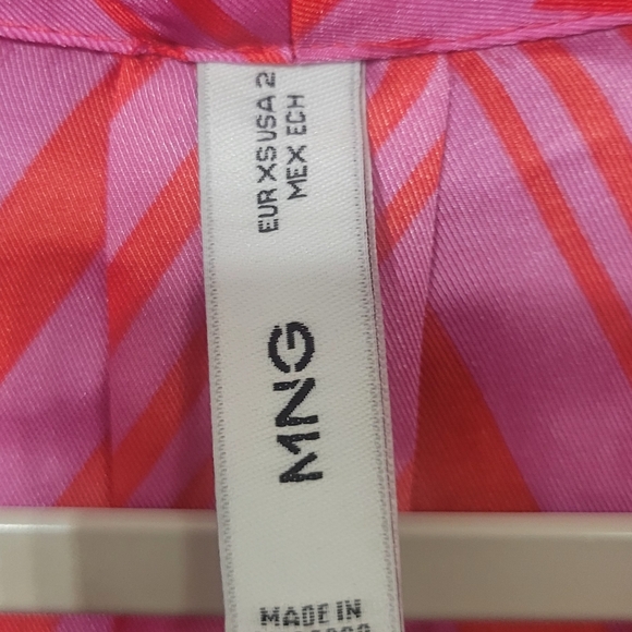 MANGO  MNG  Satin print blouse Size 2 - Picture 9 of 10